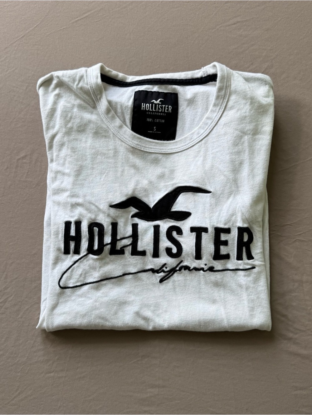 Vintage Hollister Core Embroidered Logo Tee